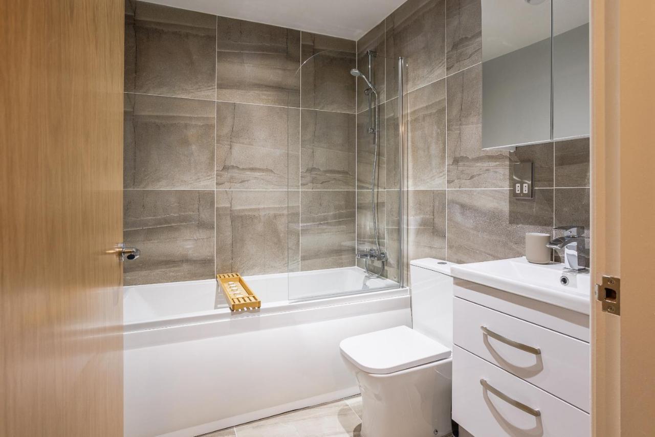 Luxury Apartment 5 Min To City Centre*Free Parking 뉴캐슬어폰타인 외부 사진